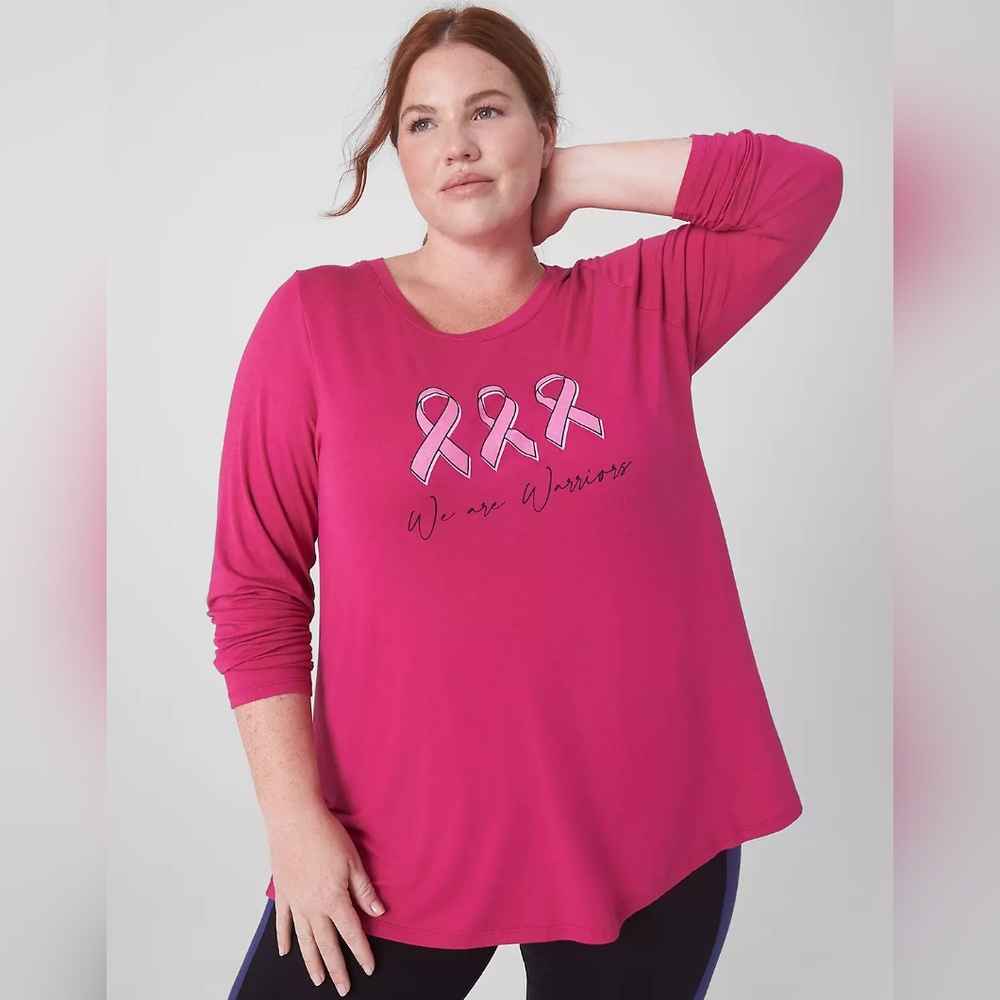 LIVI Scoop-Neck We Are Warriors Ribbon Graphic Tee sz 26/28